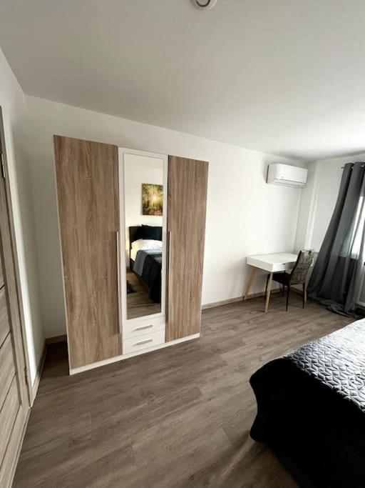 Familienwohnung Naehe Europapark, Messe, Gifiz See ออฟเฟนบูร์ก ภายนอก รูปภาพ