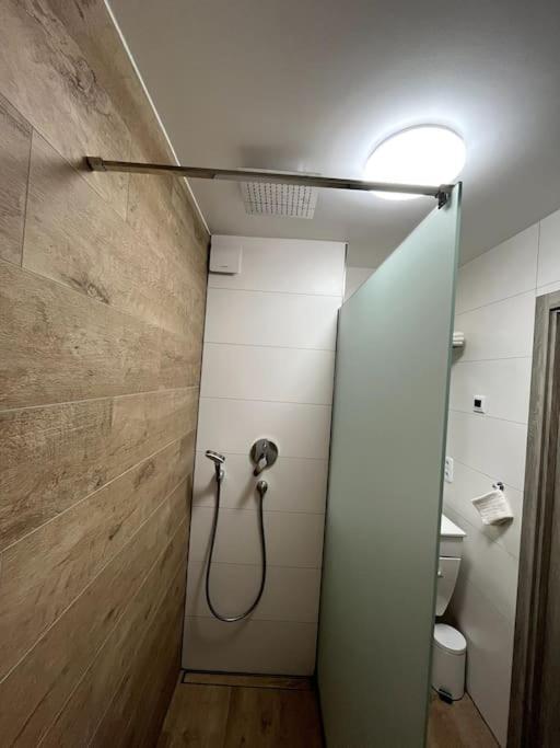 Familienwohnung Naehe Europapark, Messe, Gifiz See ออฟเฟนบูร์ก ภายนอก รูปภาพ